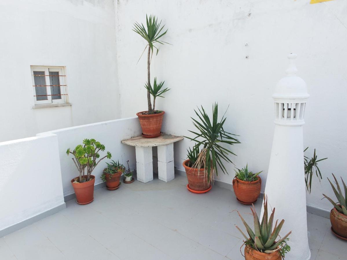 C01 - Blue Door City Apartment ลากอส ภายนอก รูปภาพ