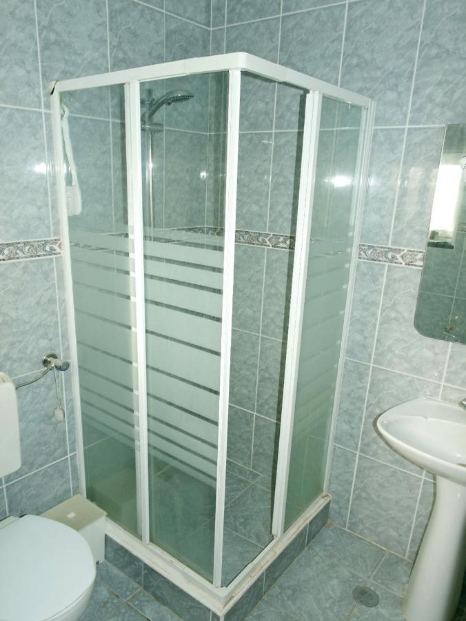 C01 - Blue Door City Apartment ลากอส ภายนอก รูปภาพ