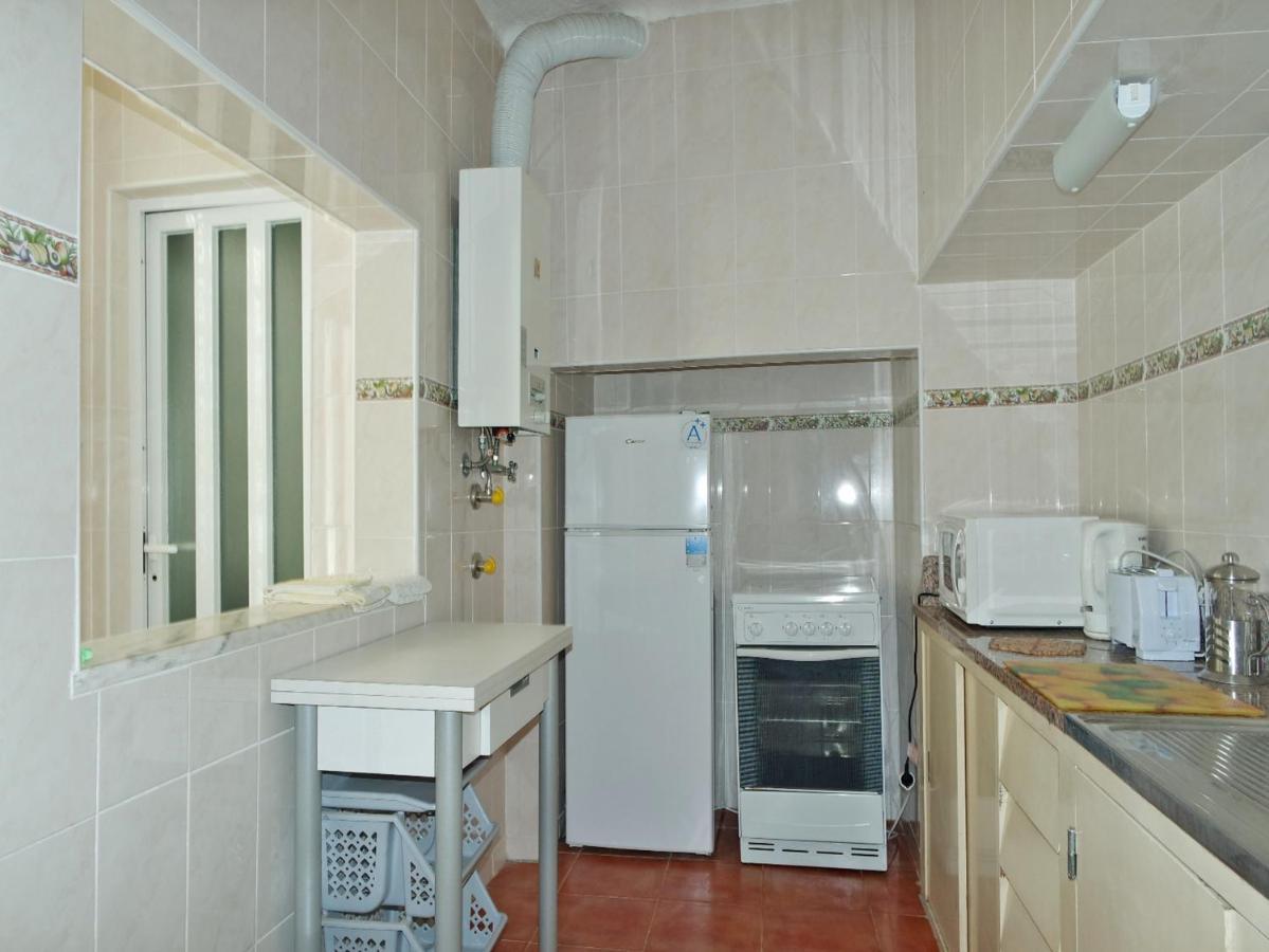 C01 - Blue Door City Apartment ลากอส ภายนอก รูปภาพ